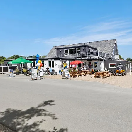 Stunning In With Wifi Holiday home