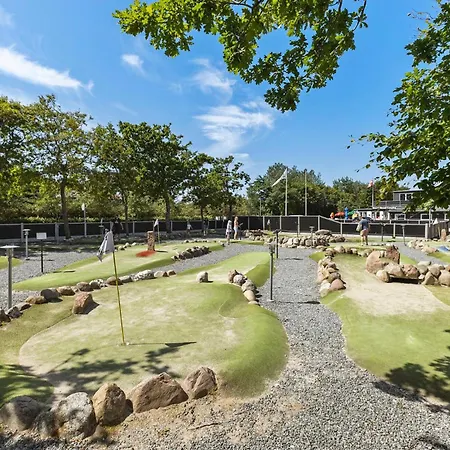 Holiday home Stunning In With Wifi Tarm